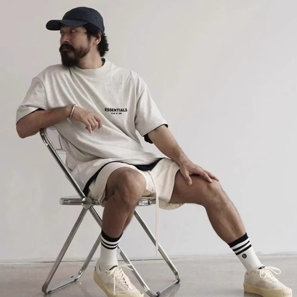 Fear of God Essentials Tee 'Light Oatmeal' size L
